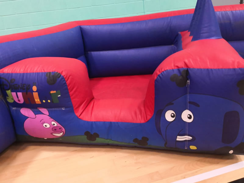 Enclosed Soft Play Ball Pool Area