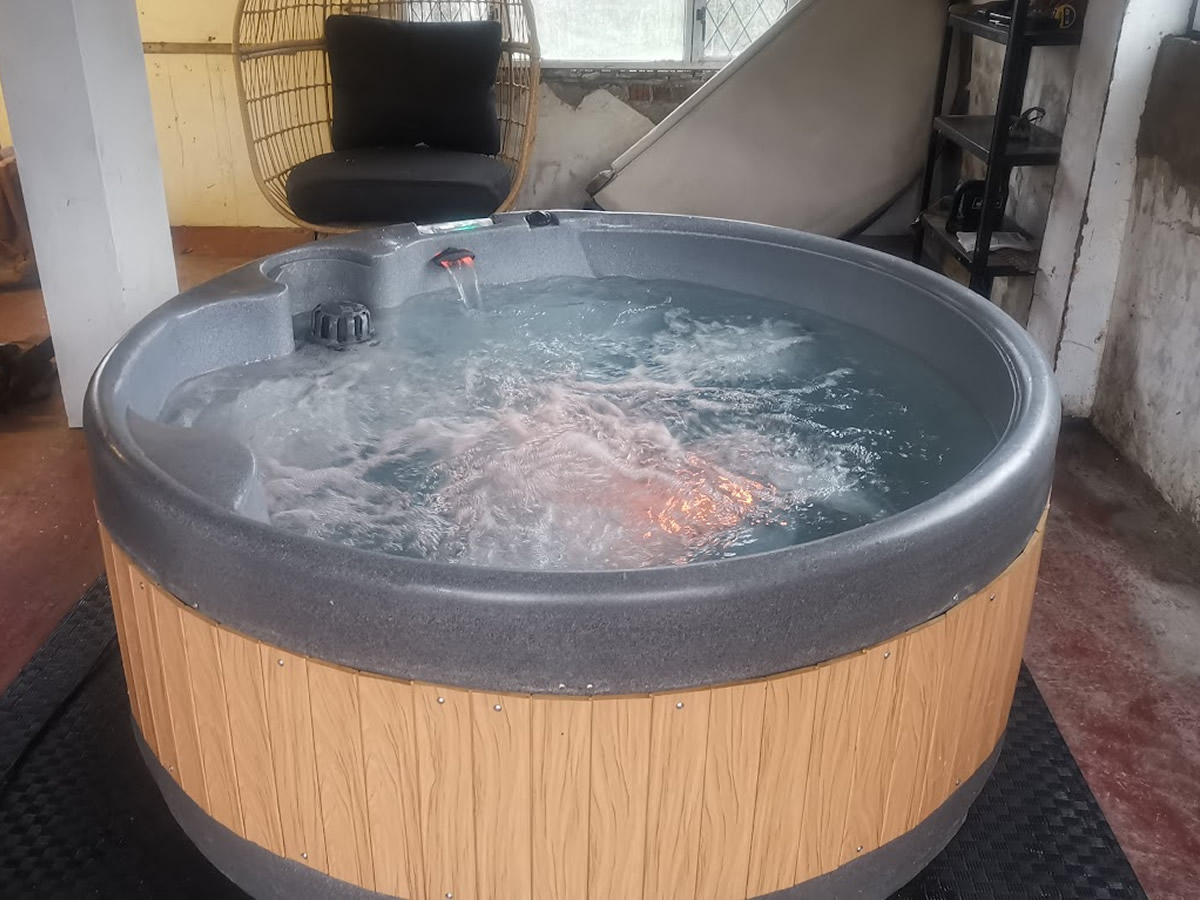 Outdoor Hot Tub Party